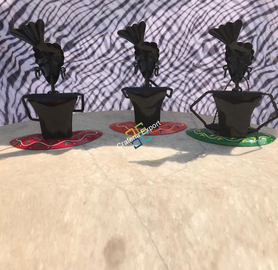 Handcrafted 3 musician men showpiece/Tabletop For Decor