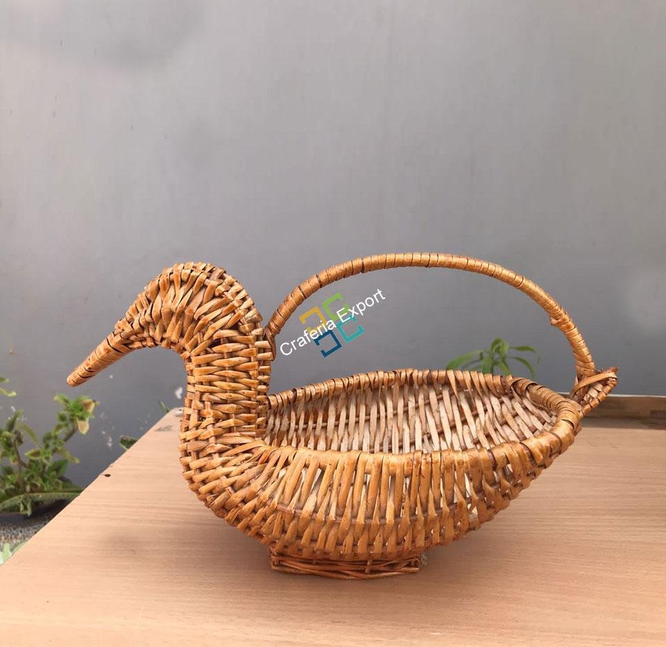 Unique Duck Shaped Cane Basket/Fruit Basket For Home, Hotel and Restaurant Decor/Gift Item