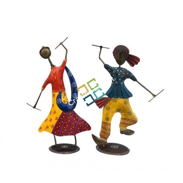 Handicraft playing dandiya men & women showpiece for table / home decor