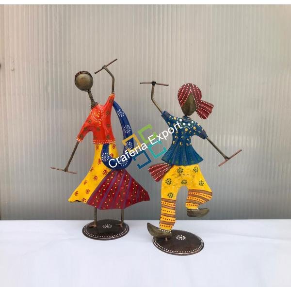 Handicraft playing dandiya men & women showpiece for table / home decor