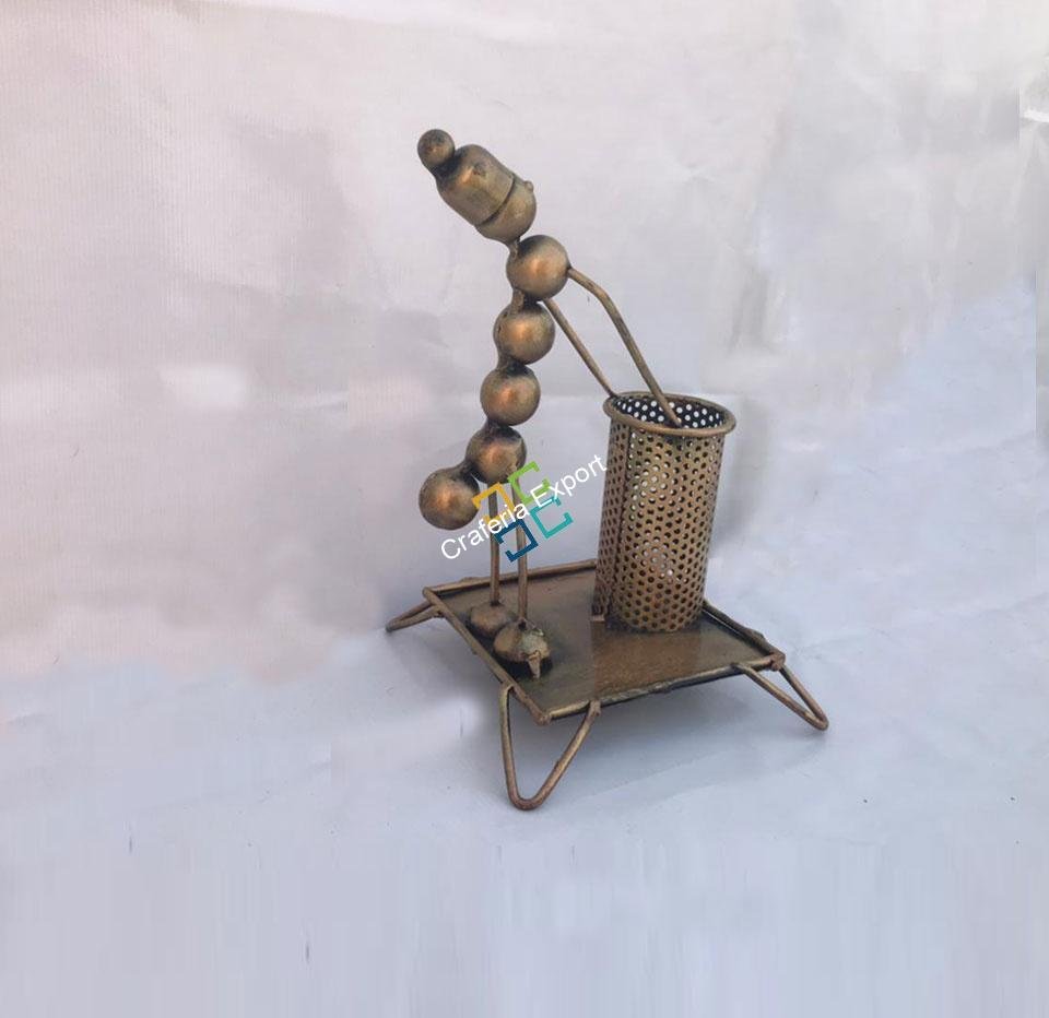 Caterpillar design of metal mesh Pen stand holder/ Desk organizer