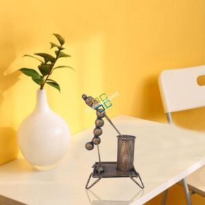 Caterpillar design of metal mesh Pen stand holder/ Desk organizer