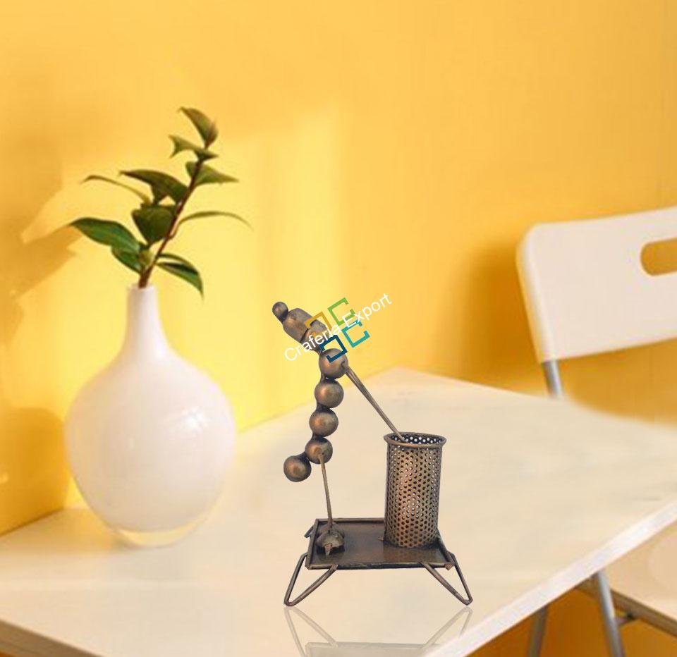 Caterpillar design of metal mesh Pen stand holder/ Desk organizer